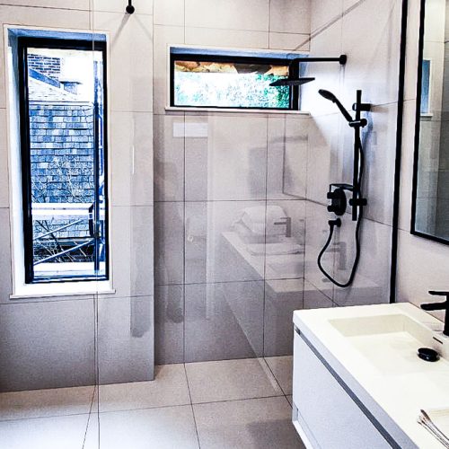 Douche en verre - Panneau fixe avec barre de soutien - Vitrerie BV - 2